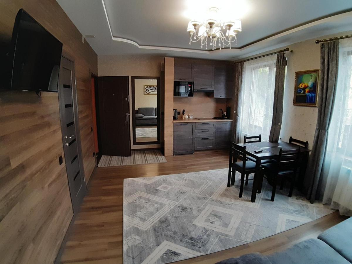 Viktor Apartment *